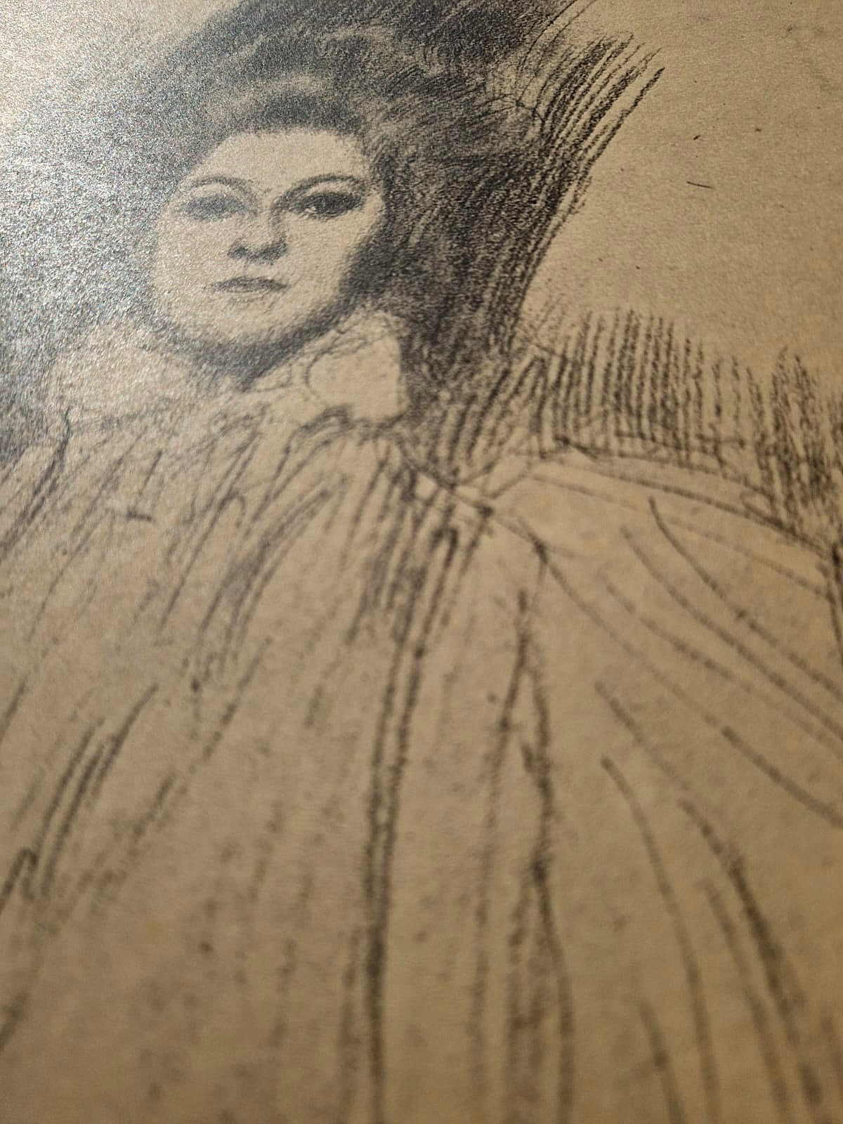 GUSTAV KLIMT – Stojaca žena v plášti (bez rámu), litografická tlač